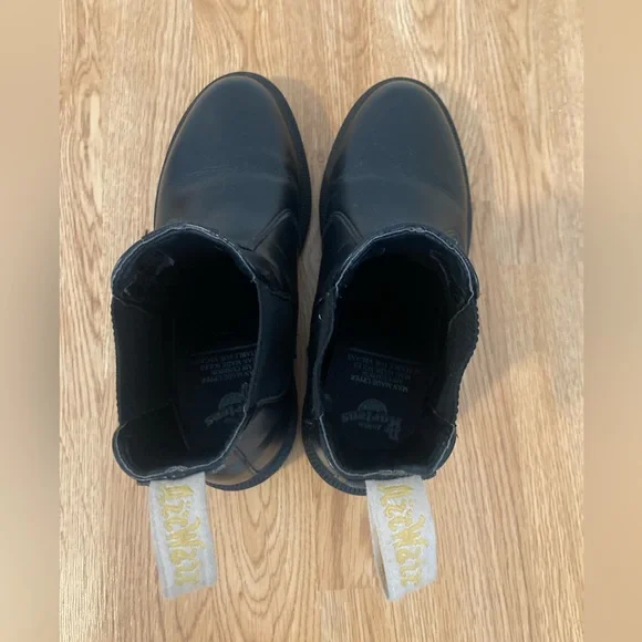 Dr Martens Vegan Flora Boots - Picture 5 of 9